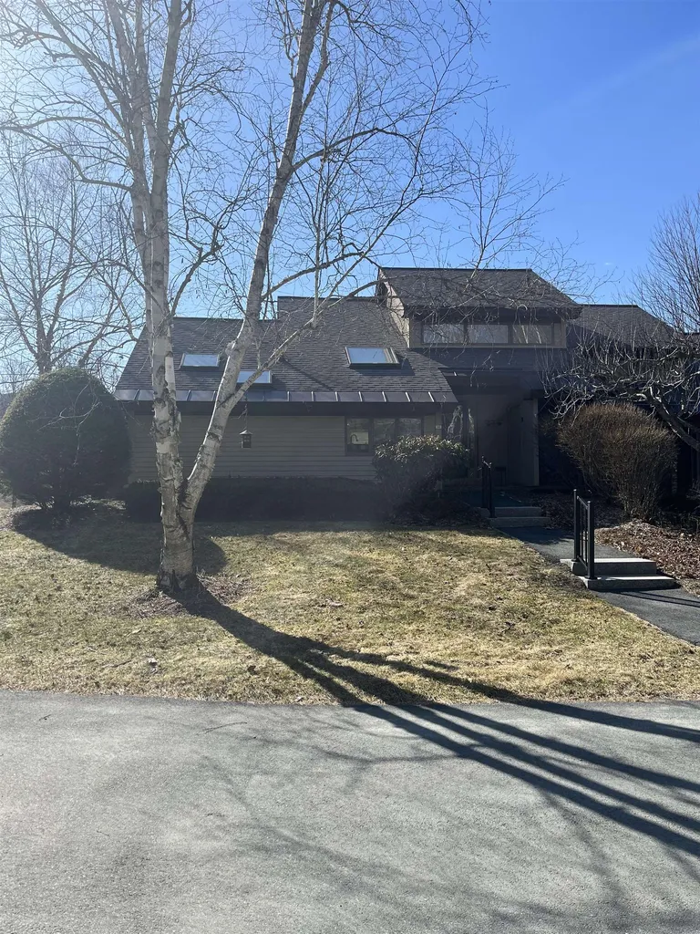 761 Murphy Road Hartford VT 05059