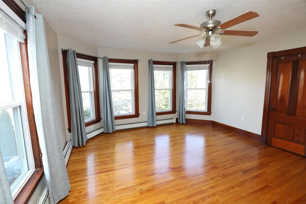 397 Nashua Street Milford NH 03055