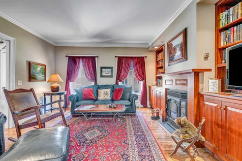 15 Pleasant Street Woodstock VT 05091