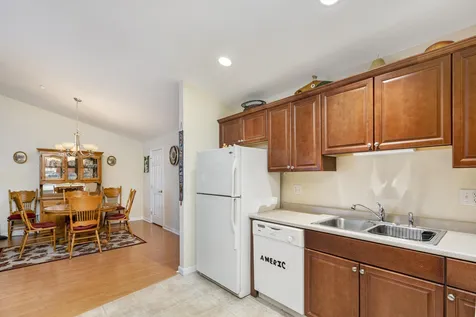 2b Doveton Lane Hudson NH 03051