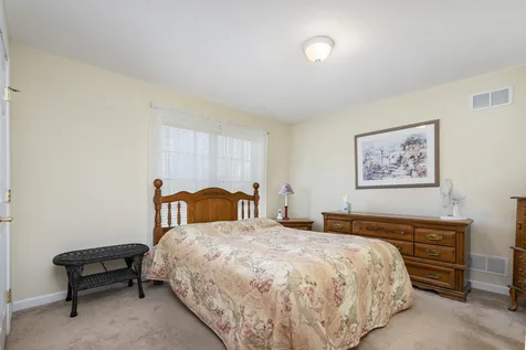 2b Doveton Lane Hudson NH 03051