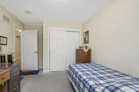 2b Doveton Lane Hudson NH 03051
