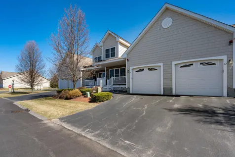 2b Doveton Lane Hudson NH 03051