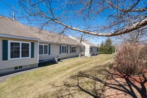 2b Doveton Lane Hudson NH 03051