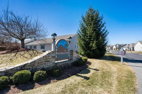2b Doveton Lane Hudson NH 03051