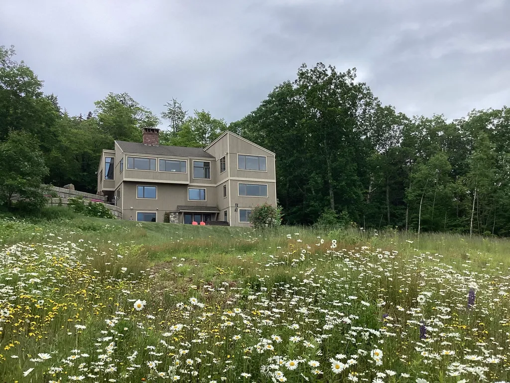 144 North Hampshire Ridge Jackson NH 03846