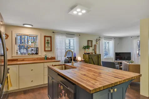 169 N Brownell Road Williston VT 05495