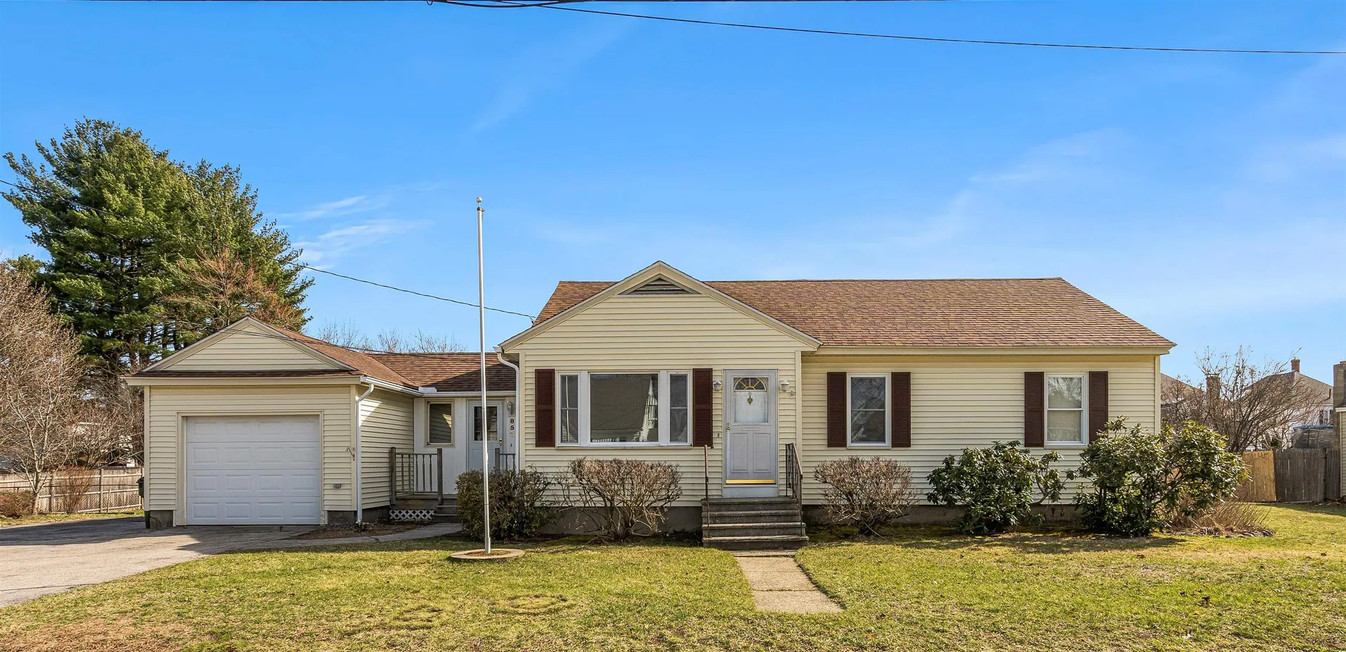 857 Howe Street Manchester NH 03103