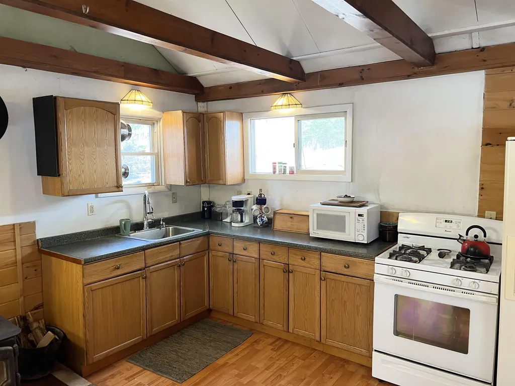 2560 Buffalo Road Rumney NH 03266