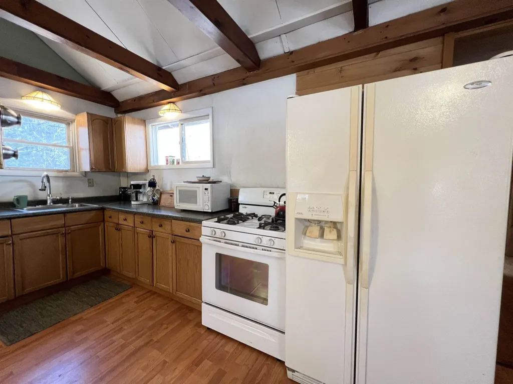 2560 Buffalo Road Rumney NH 03266