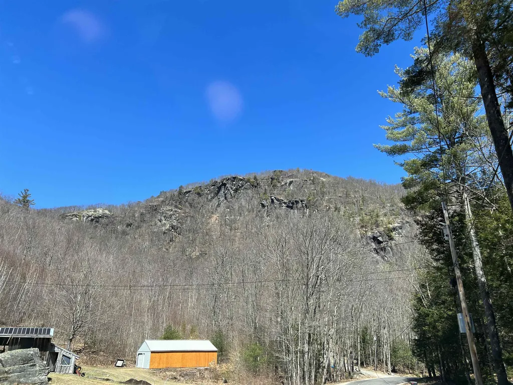 2560 Buffalo Road Rumney NH 03266