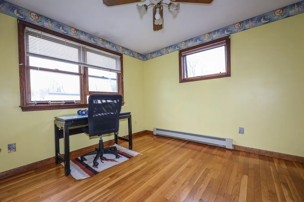 892 Dix Street Manchester NH 03103