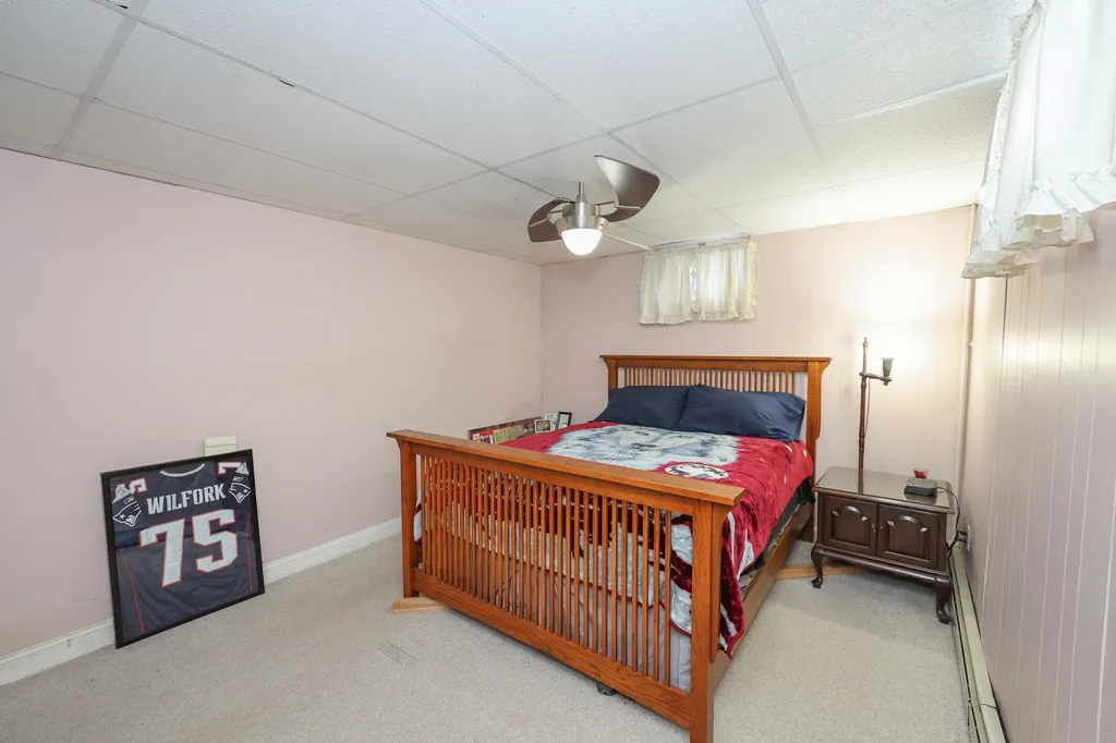 892 Dix Street Manchester NH 03103