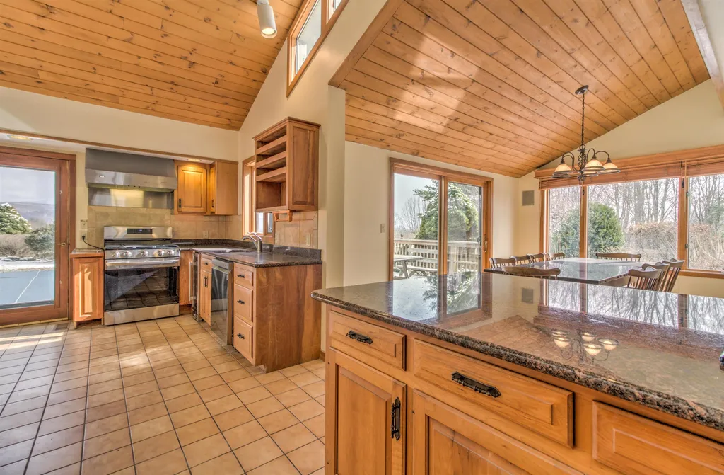 472 Sugarwood Hill Road Rutland Town VT 05701