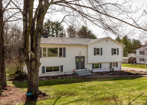 14 Athens Drive Essex VT 05402