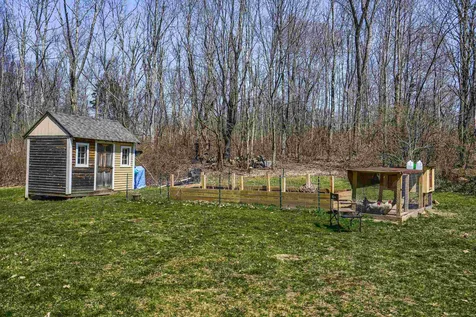785 Chester Road Auburn NH 03032