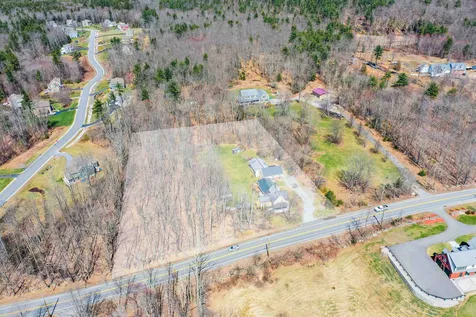 785 Chester Road Auburn NH 03032