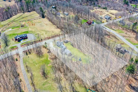 785 Chester Road Auburn NH 03032