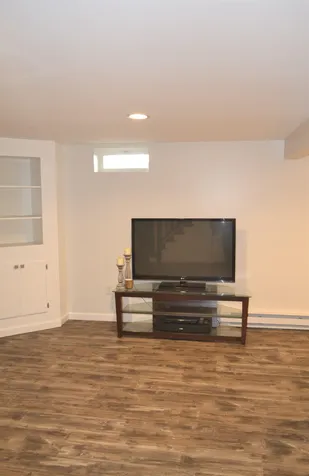 5 Aaron Way Litchfield NH 03052