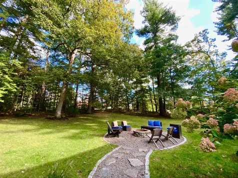 5 Aaron Way Litchfield NH 03052