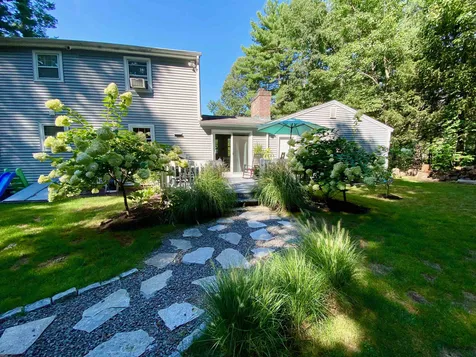 5 Aaron Way Litchfield NH 03052