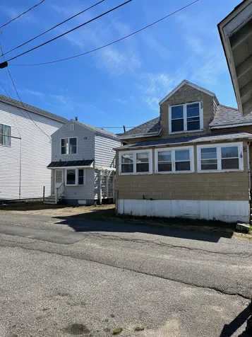 23-25 Kentville Terrace Hampton NH 03842