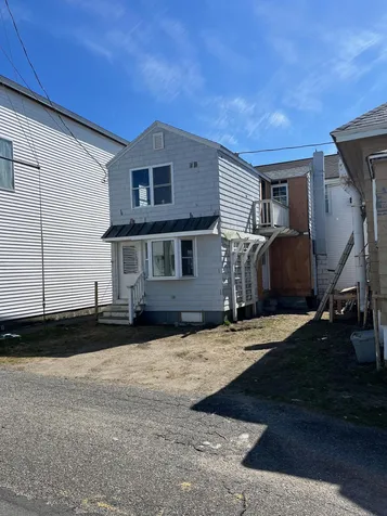23-25 Kentville Terrace Hampton NH 03842