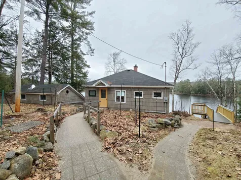 16 Beard Lane Grafton NH 03240