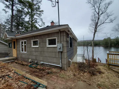 16 Beard Lane Grafton NH 03240