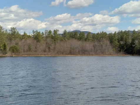 16 Beard Lane Grafton NH 03240