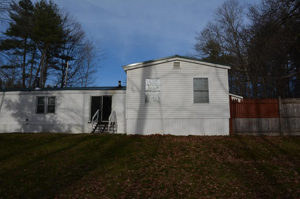 8 Linda Street Danville NH 03819