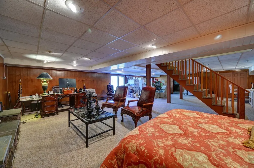 38 Depot Road Hampton Falls NH 03844