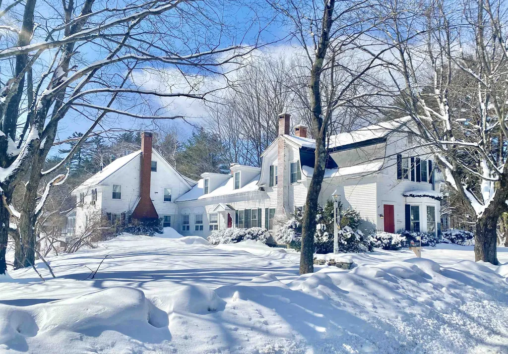 27 Elm Street Fryeburg ME 04037