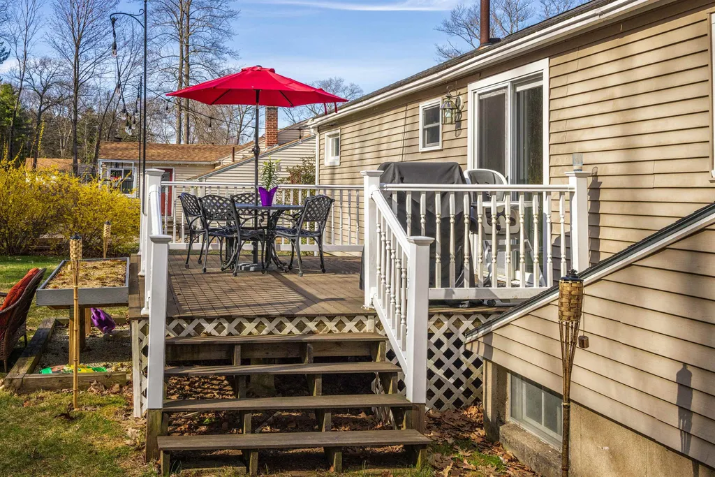 83 Bellamy Road Dover NH 03820