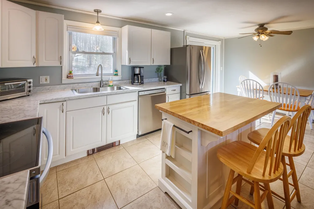 83 Bellamy Road Dover NH 03820