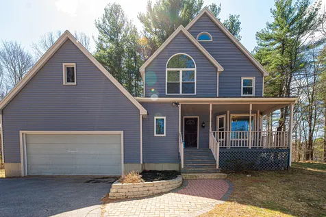 4 Little Hales Lane Hudson NH 03051