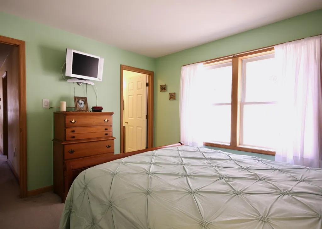 1906 South Road Woodstock VT 05091
