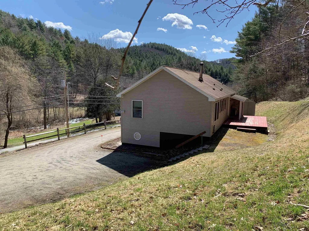 1906 South Road Woodstock VT 05091