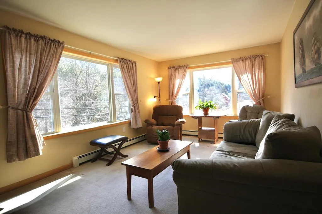1906 South Road Woodstock VT 05091