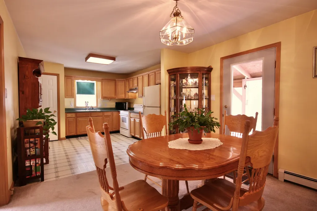 1906 South Road Woodstock VT 05091