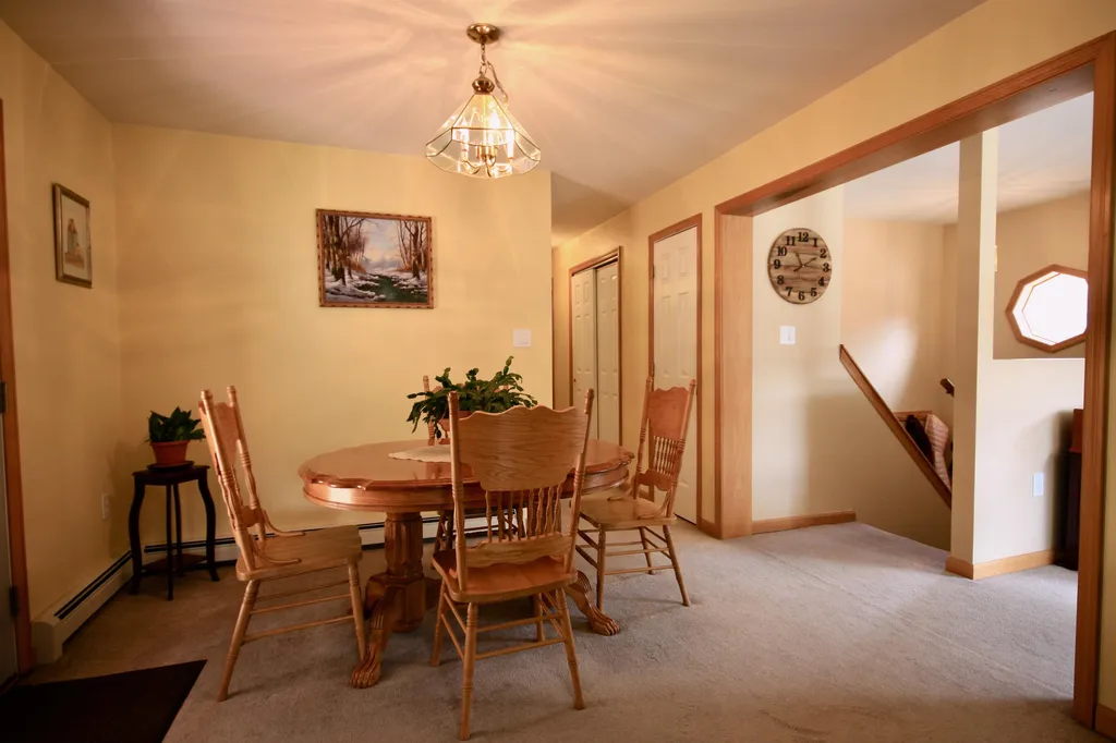 1906 South Road Woodstock VT 05091