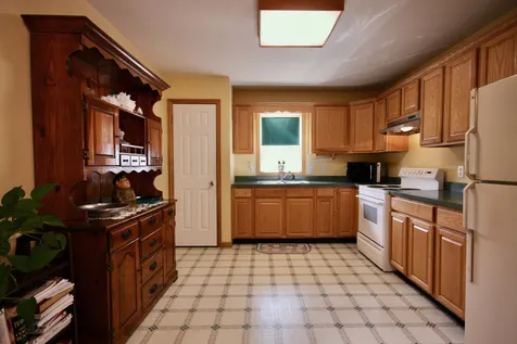1906 South Road Woodstock VT 05091