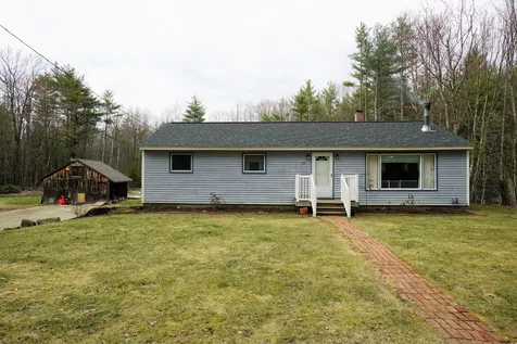 176 Oak Hill Road Francestown NH 03043