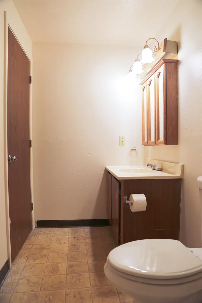 20 Wolf Road Lebanon NH 03766