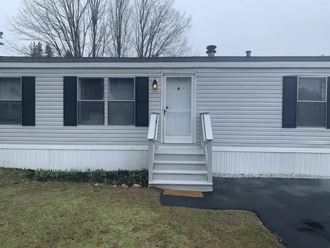 38 Cortland Way Barrington NH 03825