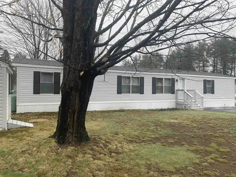 38 Cortland Way Barrington NH 03825