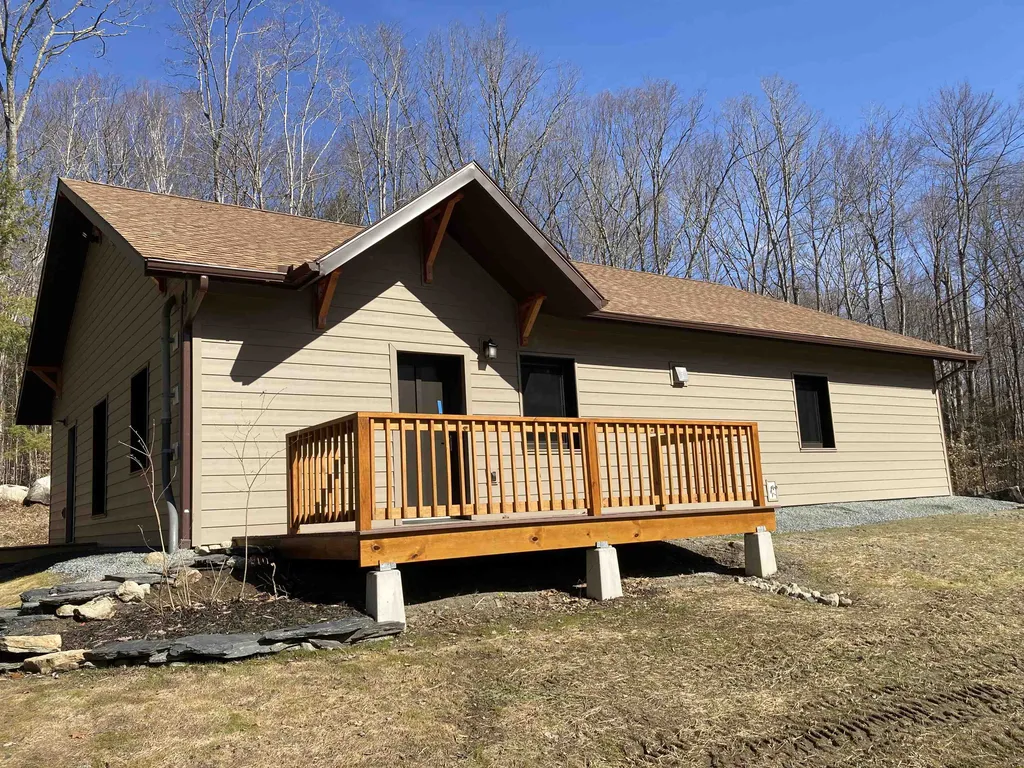 36 Cove Road Canaan NH 03741