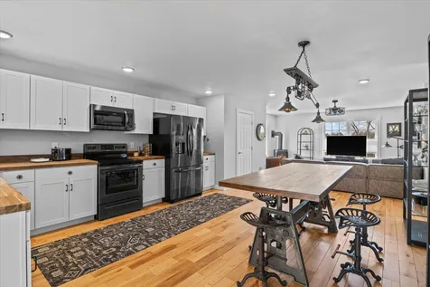 31 Bean Road Colchester VT 05446