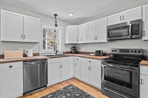 31 Bean Road Colchester VT 05446