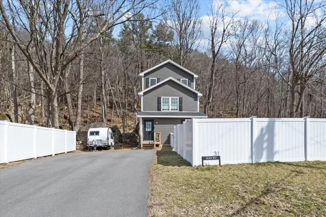31 Bean Road Colchester VT 05446
